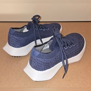 NEW Women's 5.5 Allbirds Tree Dasher 2 Wool lined Sneaker - Indigo - MSRP: $140
